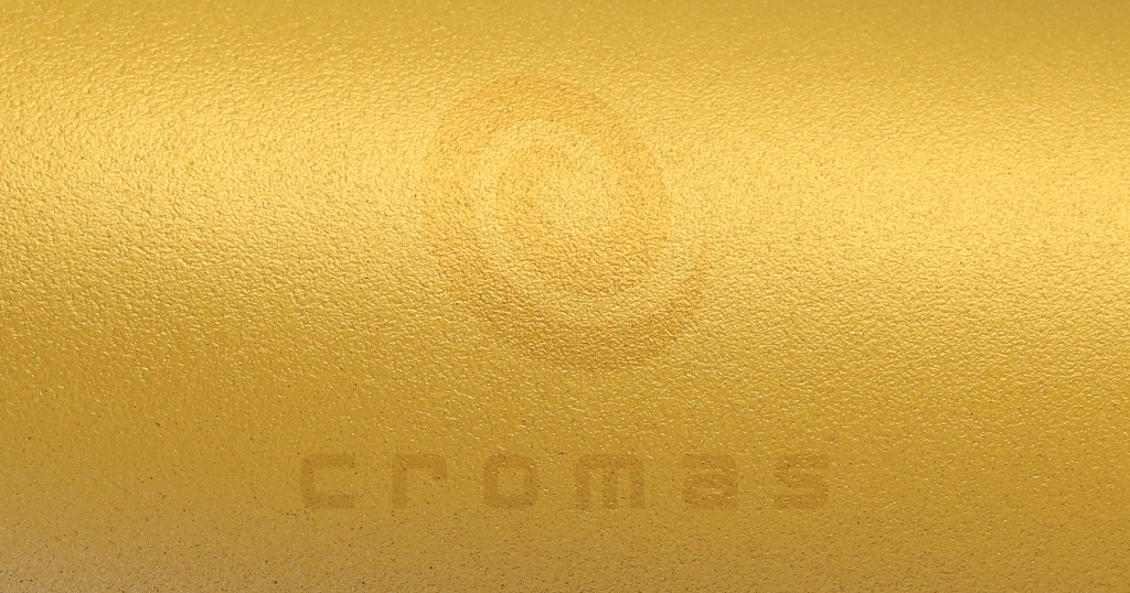 Gold metallic stone effect paint