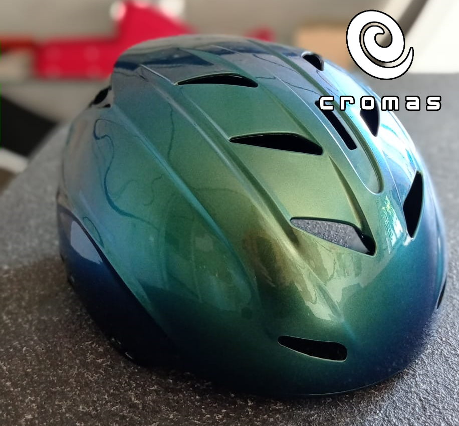 Helmet painted with multicolor chameleon paint