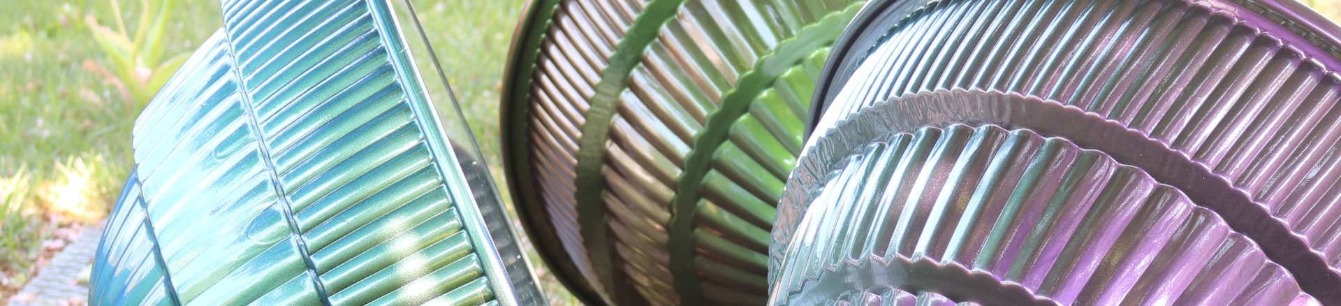 Holographic paint: chameleon effect paint, color change rainbow effect