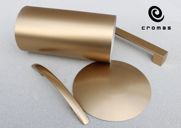 Brass color paint, SM.002 BRONZE, from “Shiny Metals” collection