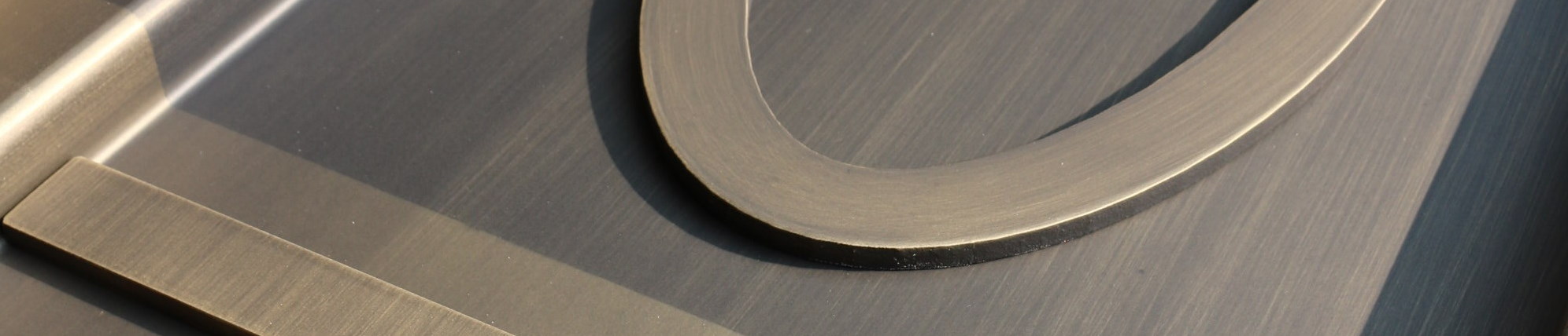 Brushed Brass Paint, metallic elegant paint for everry surface