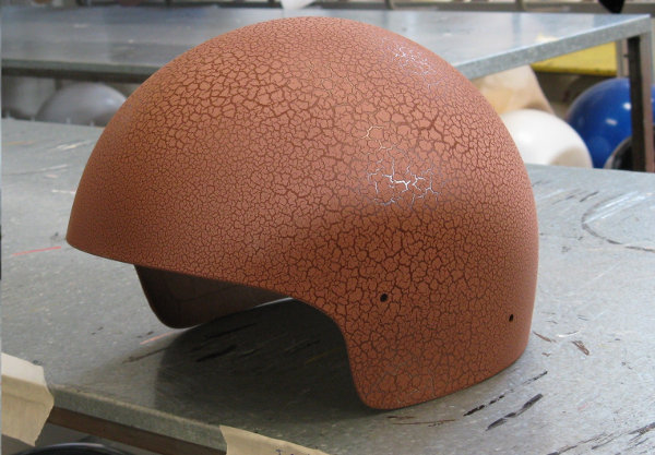 Cracklè paint, impressive look and feel that simulates the typical aged leather used in the furniture industry