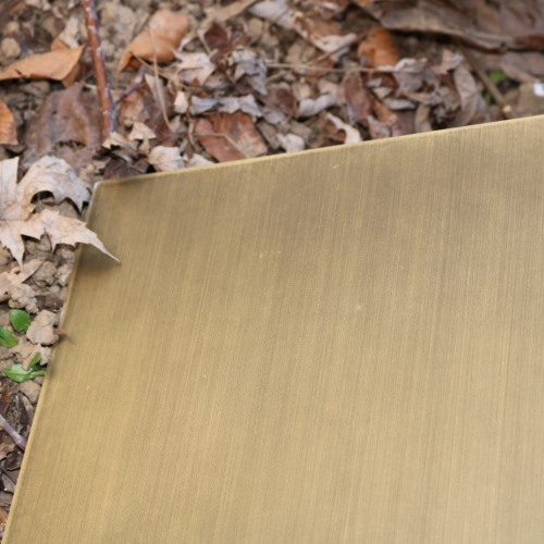 Brushed metals effect paint