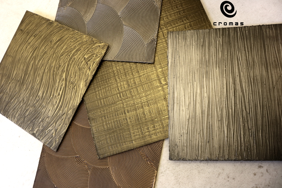 Painted epoxy resin, burnished metal effect